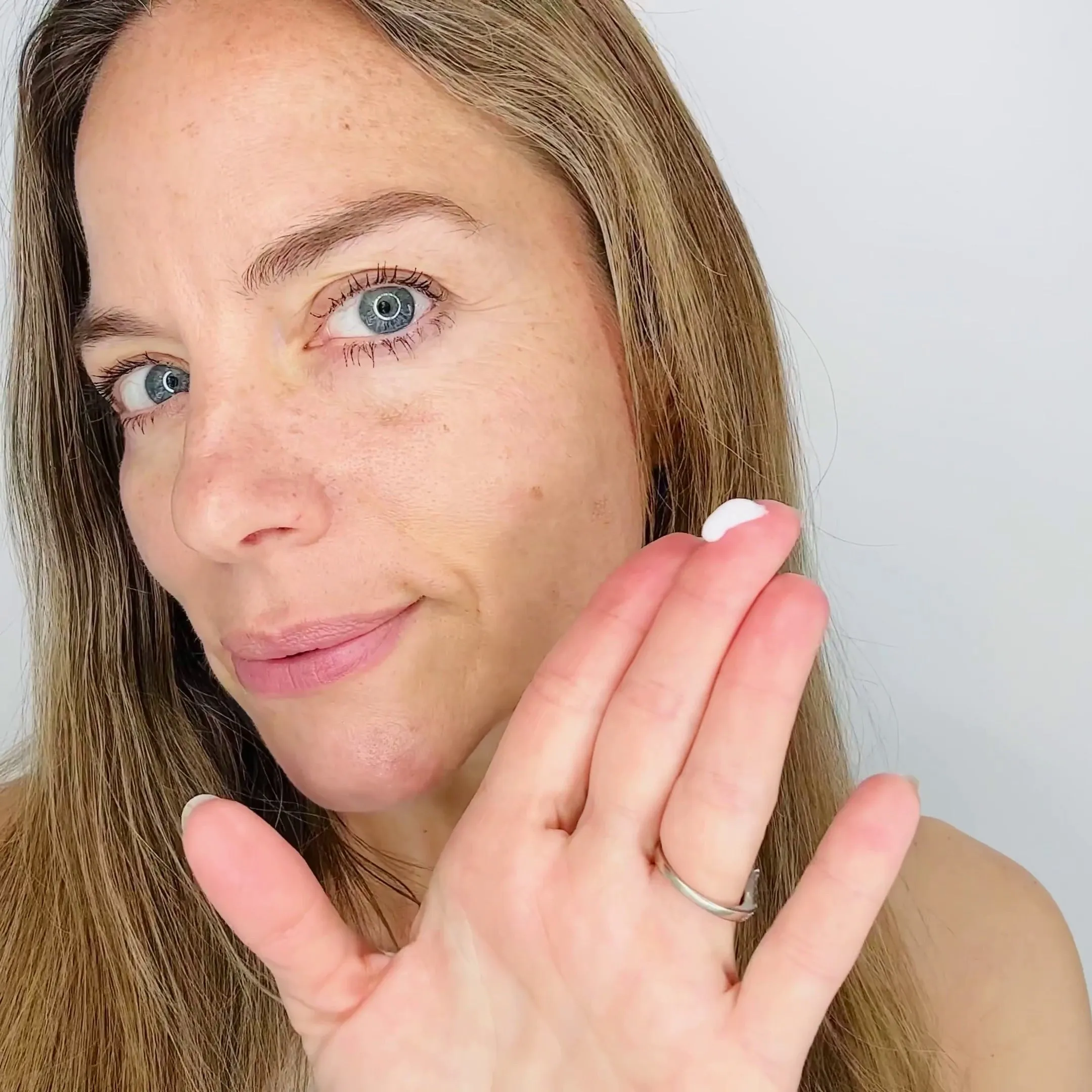 Daily Hydration Moisturizer – Intense Hydration & Skin Protection